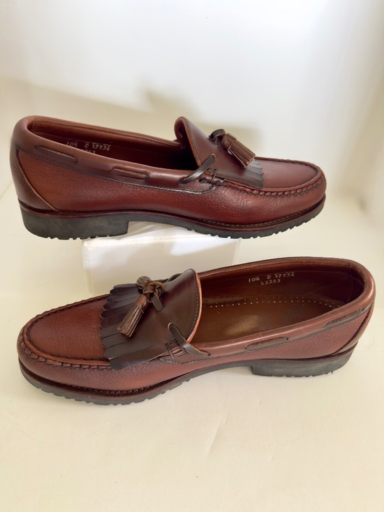 Allen Edmonds Nashua Two Tone Slip On Kiltie Tassel Loafer 
